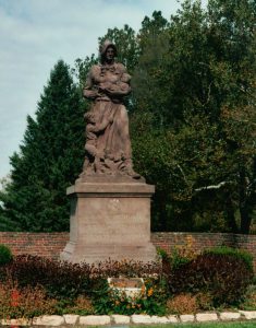 Madonna of the Trail, Springfield, Ohio. (2003 photo by Karen)