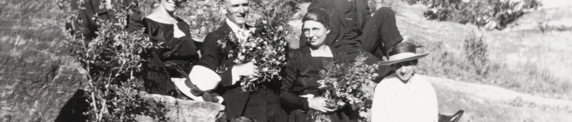 Emanuel Schumm, far right, possibly with his parents and siblings.