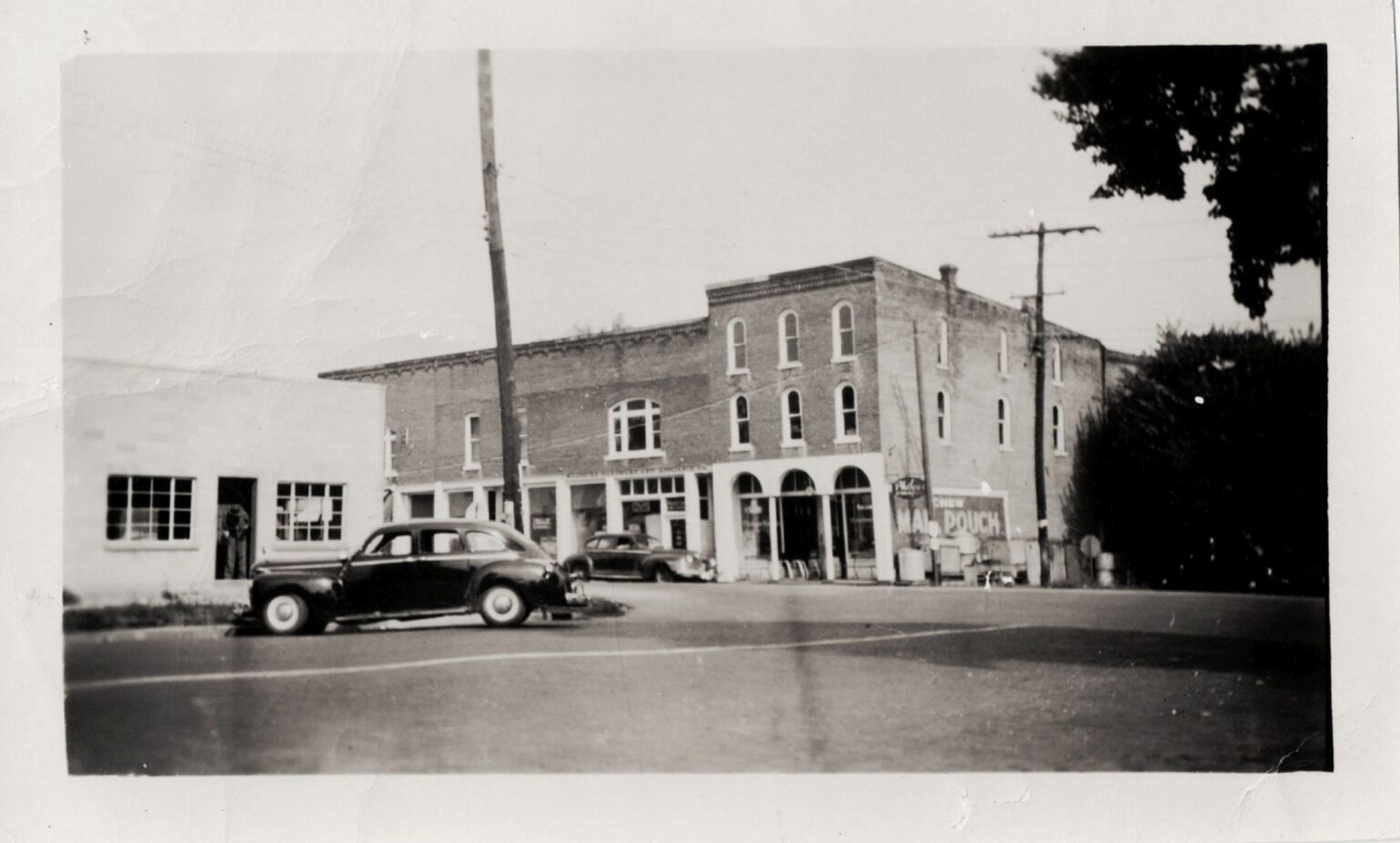 Downtown Willshire, c194050 Karen’s Chatt